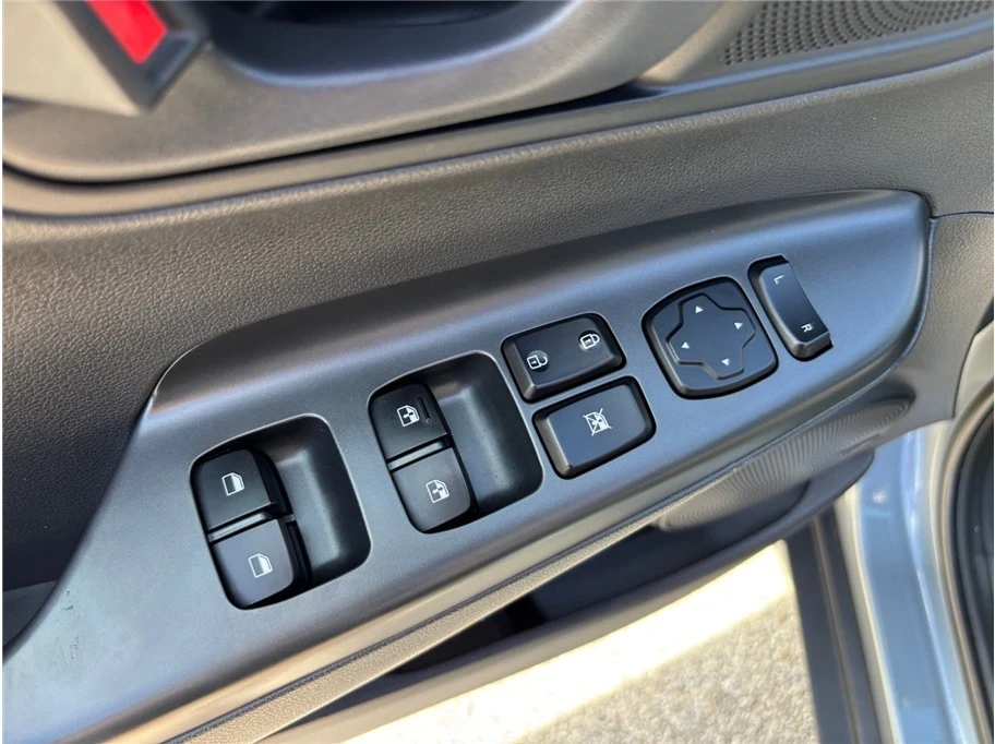 2019 Hyundai Kona - Image 19 of 21