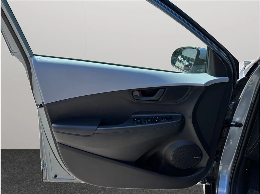 2019 Hyundai Kona - Image 18 of 21