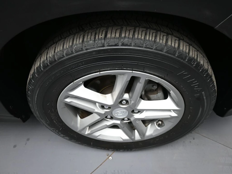 2019 Hyundai Kona - Image 13 of 21