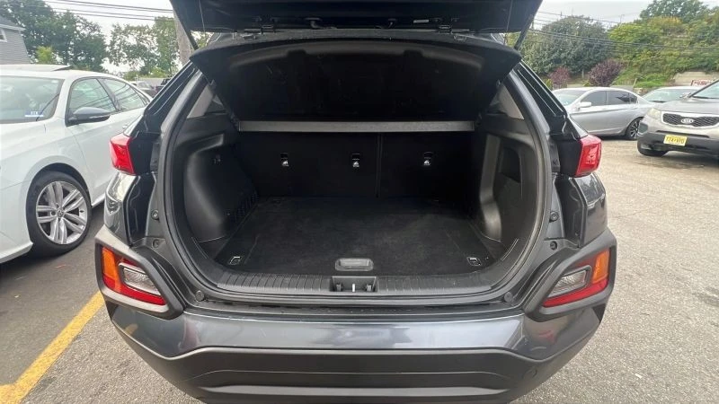 2019 Hyundai Kona - Image 10 of 12