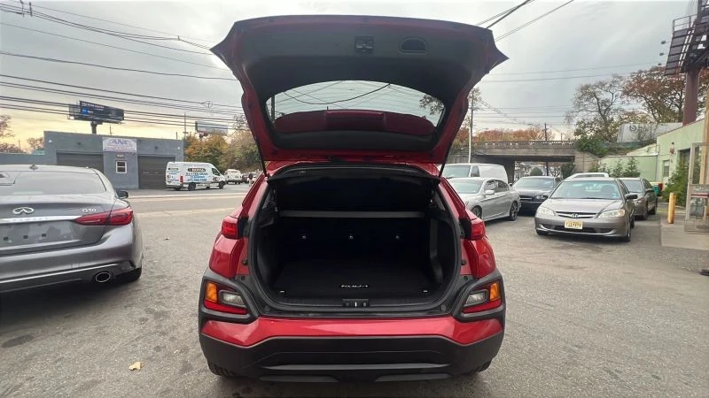 2019 Hyundai Kona - Image 9 of 12