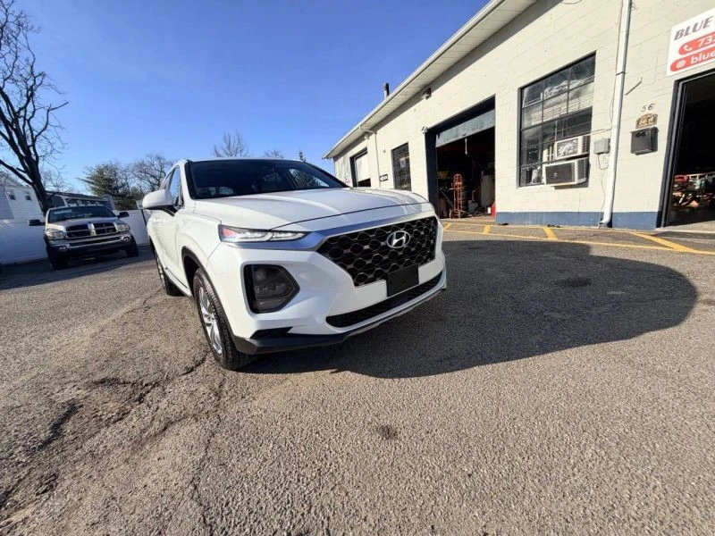 2019 Hyundai Santa Fe - Image 9 of 12