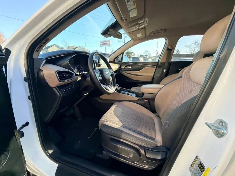 2019 Hyundai Santa Fe - Image 7 of 12