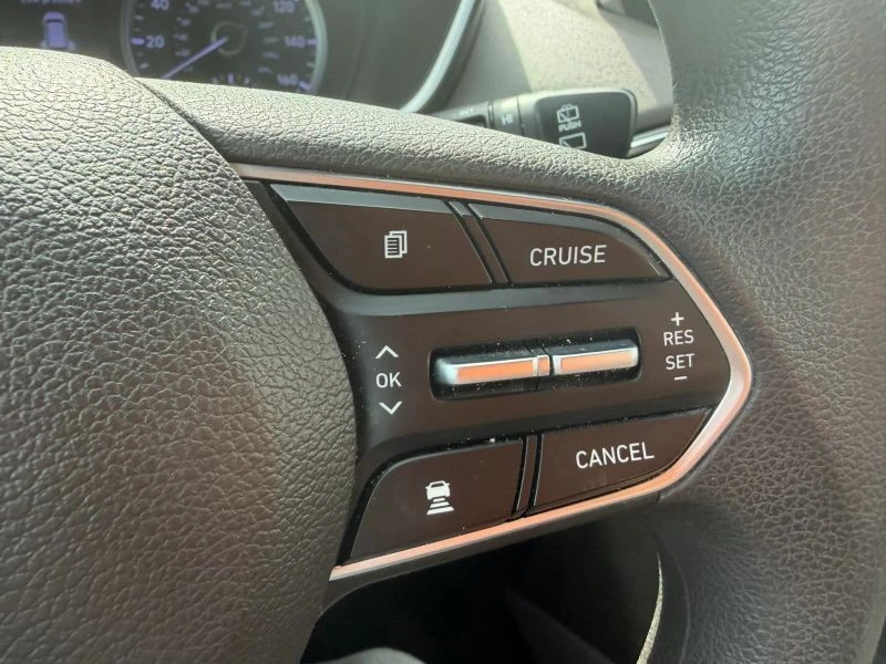 2019 Hyundai Santa Fe - Image 11 of 12