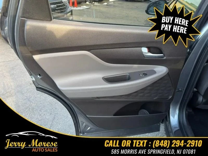 2019 Hyundai Santa Fe - Image 11 of 12