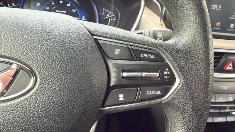 2019 Hyundai Santa Fe - Image 11 of 12