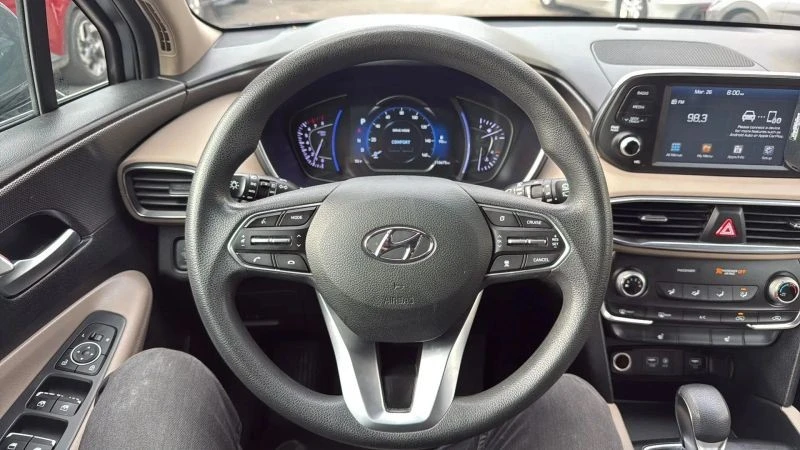 2019 Hyundai Santa Fe - Image 10 of 12