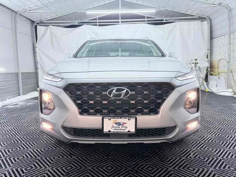 2019 Hyundai Santa Fe - Image 2 of 12