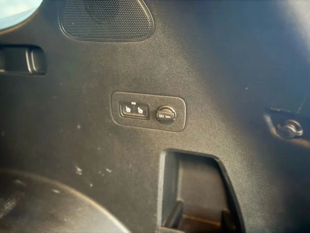 2019 Hyundai Santa Fe - Image 14 of 21