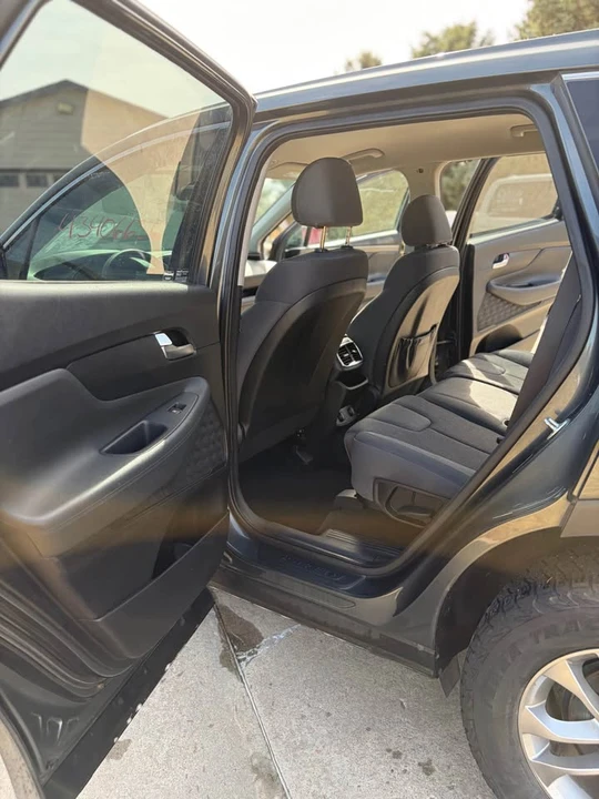 2019 Hyundai Santa Fe - Image 5 of 7