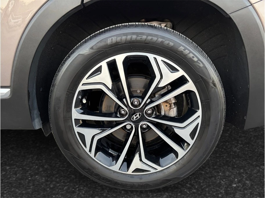 2019 Hyundai Santa Fe - Image 15 of 21