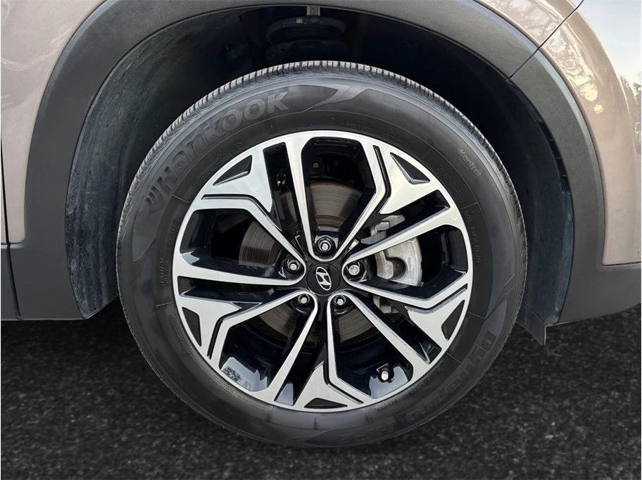 2019 Hyundai Santa Fe - Image 13 of 21