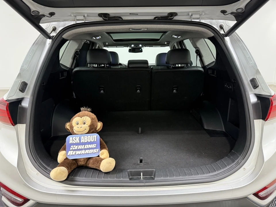 2019 Hyundai Santa Fe - Image 8 of 12