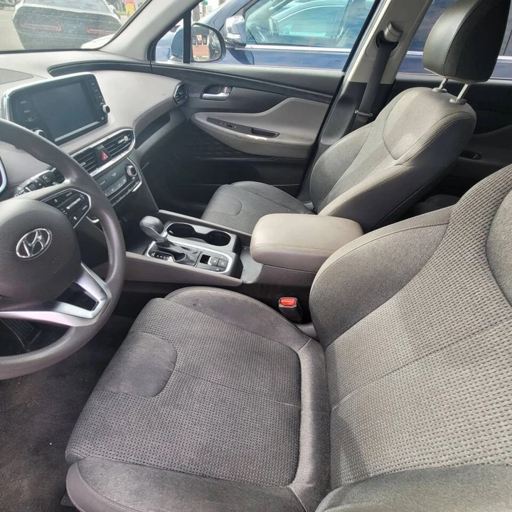2019 Hyundai Santa Fe - Image 9 of 12