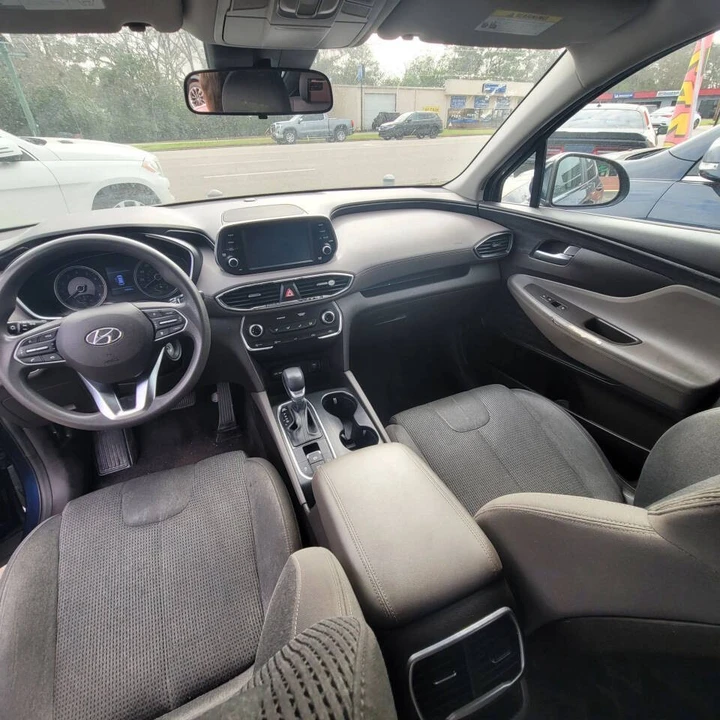 2019 Hyundai Santa Fe - Image 8 of 12