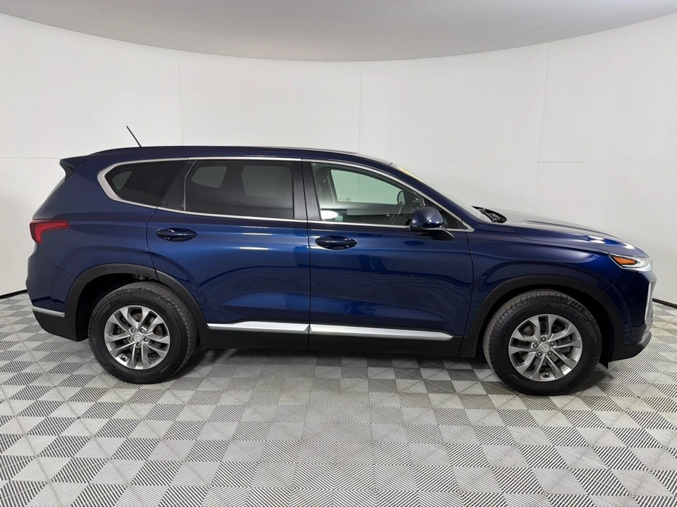 2019 Hyundai Santa Fe - Image 4 of 12