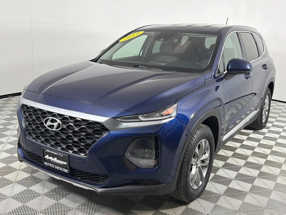 2019 Hyundai Santa Fe - Image 10 of 12