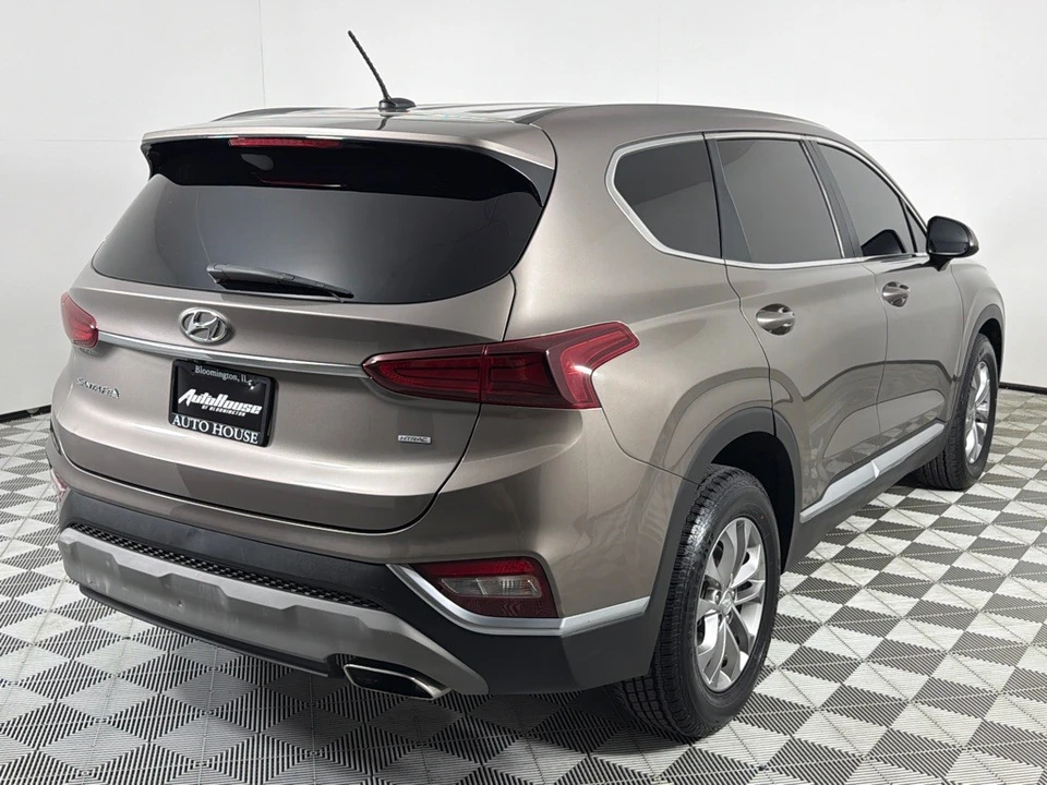 2019 Hyundai Santa Fe - Image 5 of 21