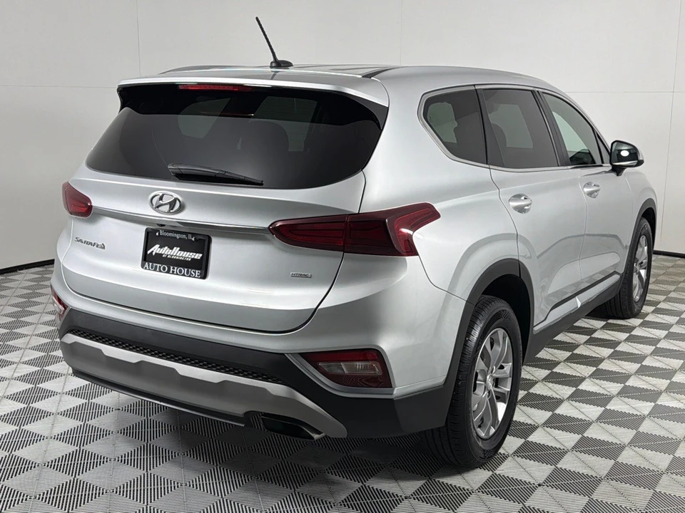 2019 Hyundai Santa Fe - Image 5 of 12