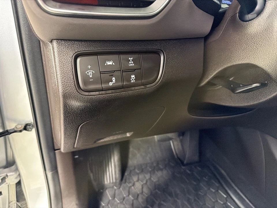 2019 Hyundai Santa Fe - Image 12 of 12