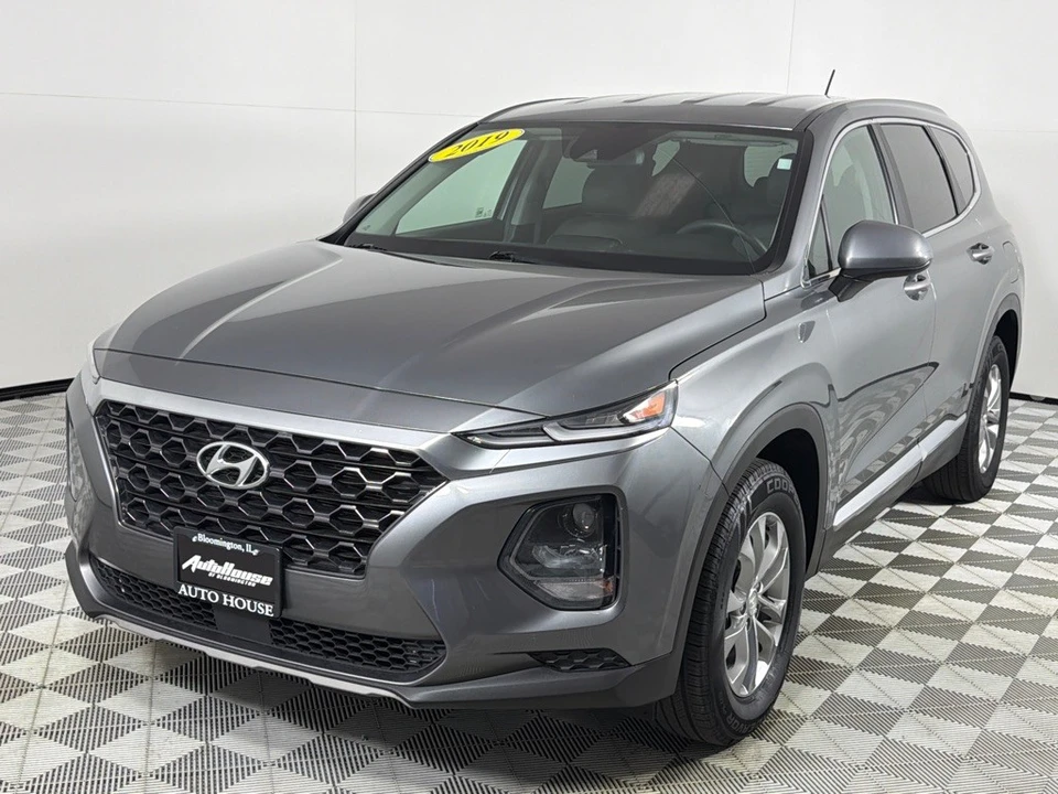 2019 Hyundai Santa Fe - Image 9 of 12