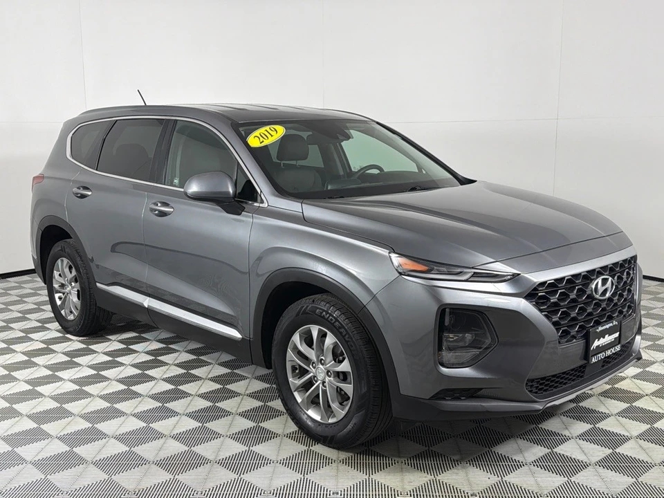 2019 Hyundai Santa Fe - Image 3 of 12