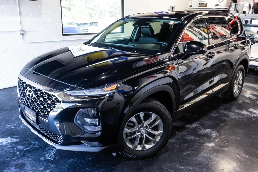 2019 Hyundai Santa Fe - Image 2 of 21