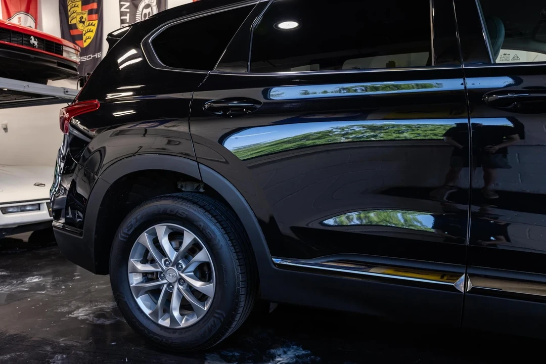 2019 Hyundai Santa Fe - Image 15 of 21
