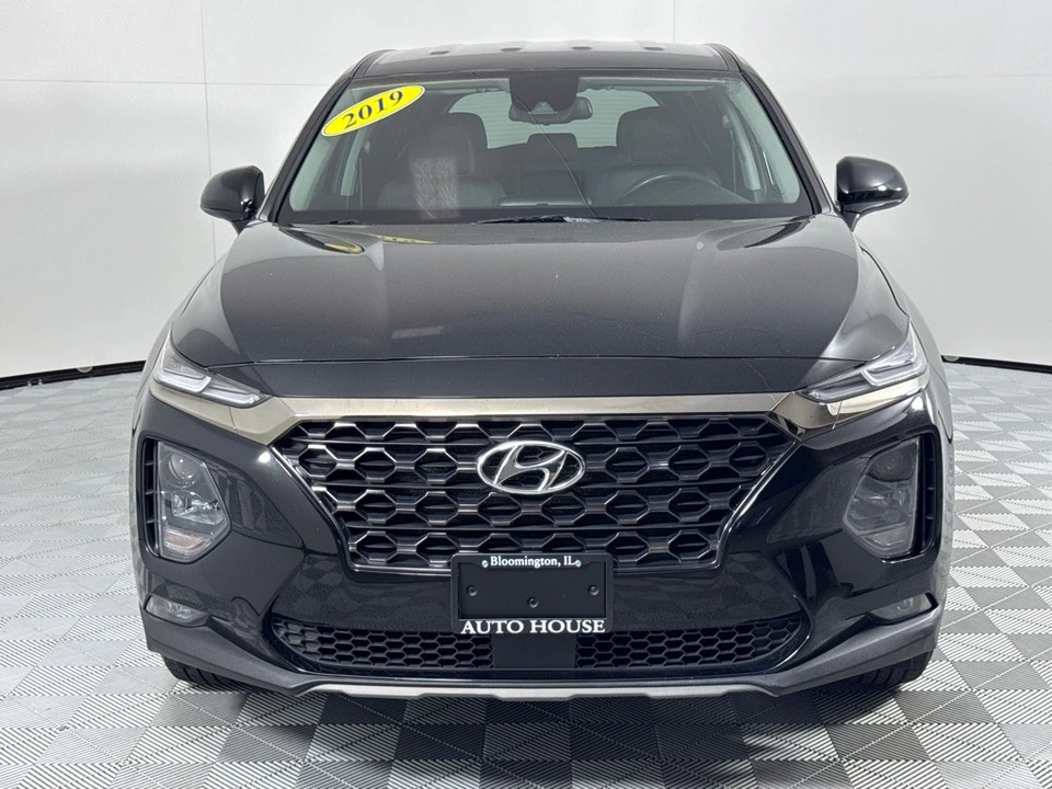 2019 Hyundai Santa Fe - Image 11 of 21