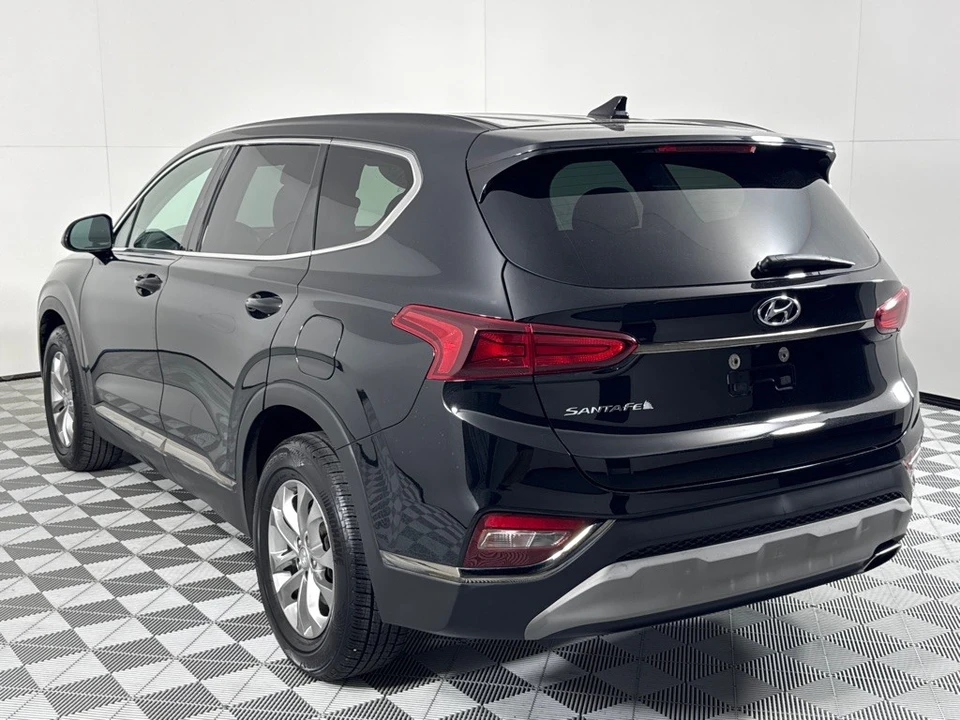 2019 Hyundai Santa Fe - Image 7 of 21