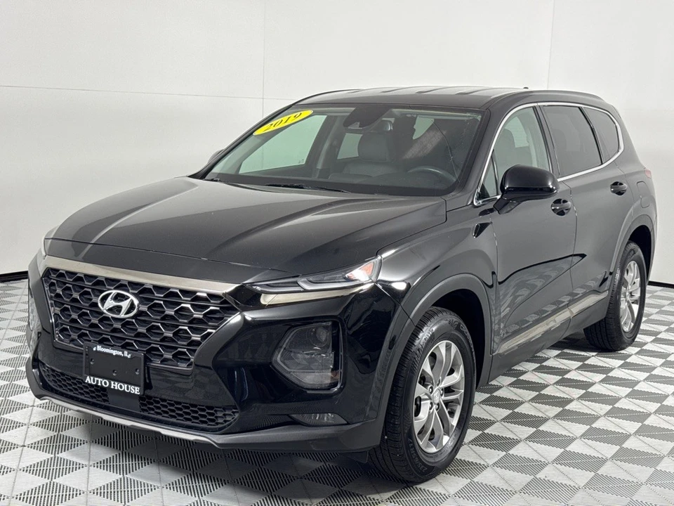 2019 Hyundai Santa Fe - Image 10 of 21