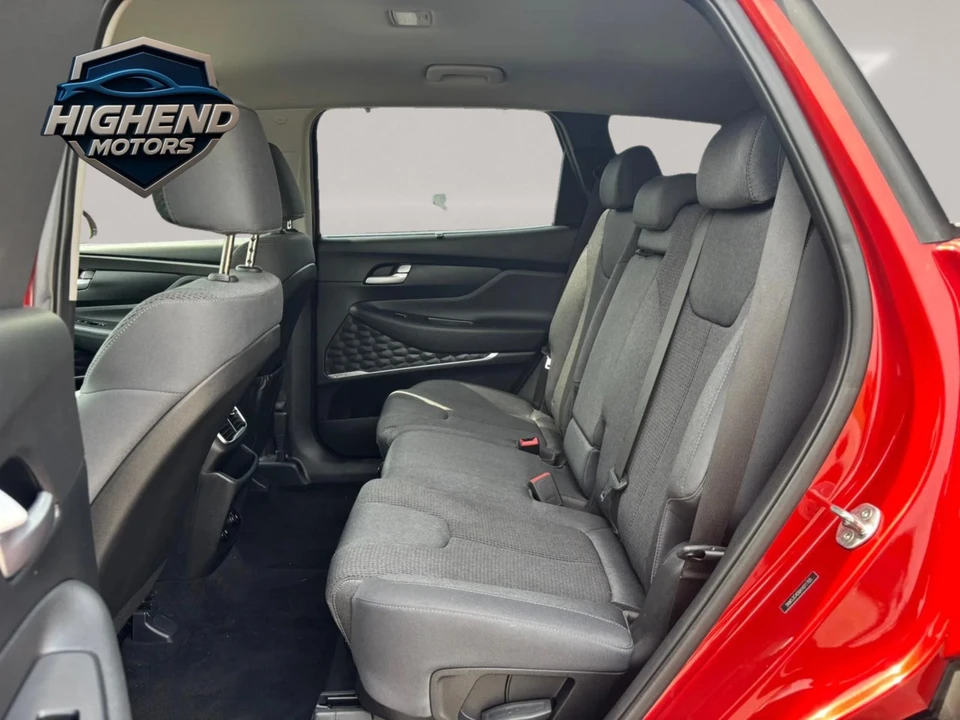 2019 Hyundai Santa Fe - Image 16 of 21