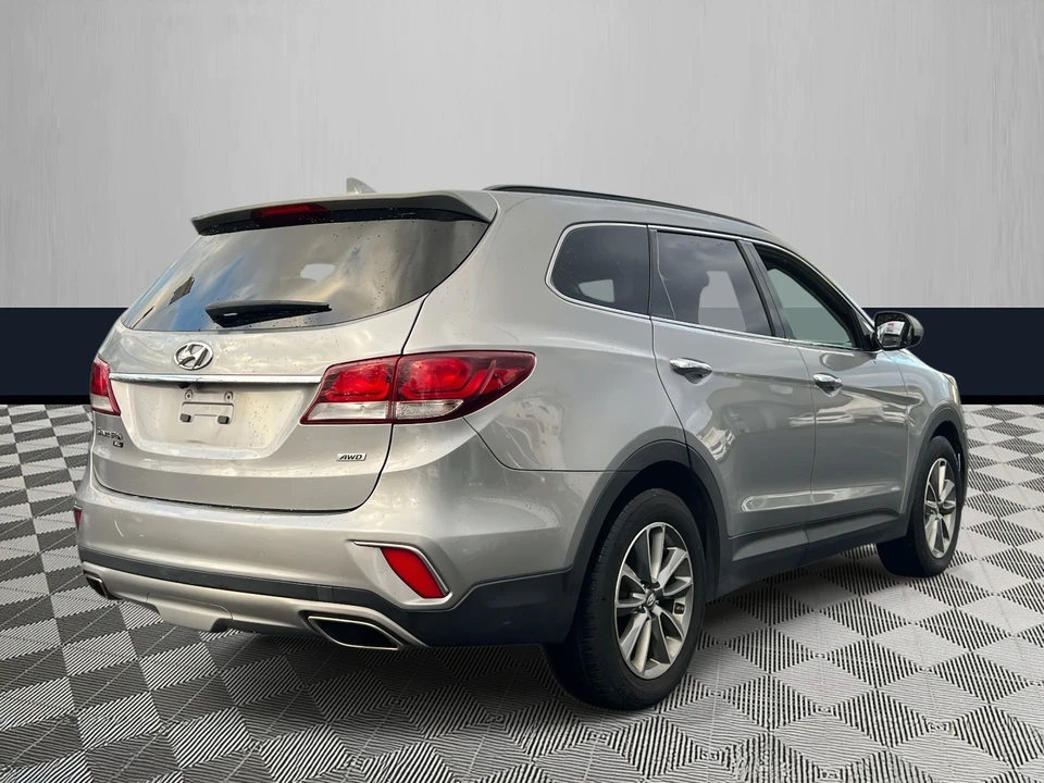 2019 Hyundai Santa Fe - Image 5 of 21