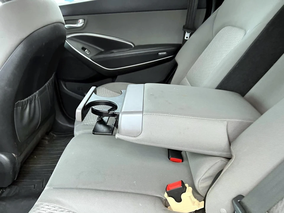 2019 Hyundai Santa Fe - Image 11 of 21