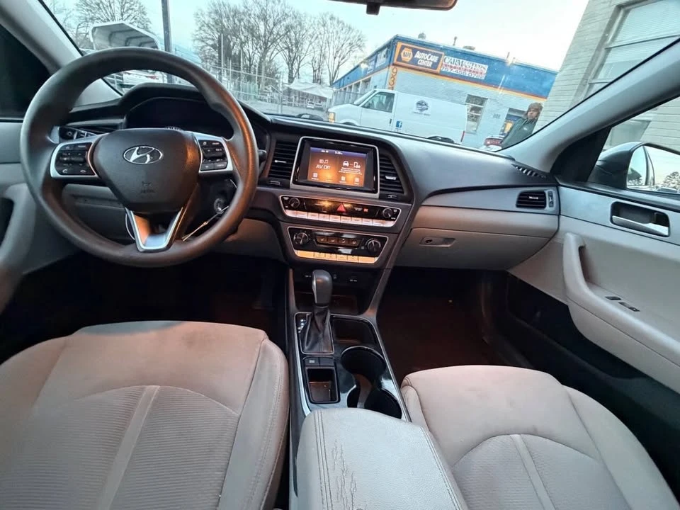 2019 Hyundai Sonata - Image 15 of 20