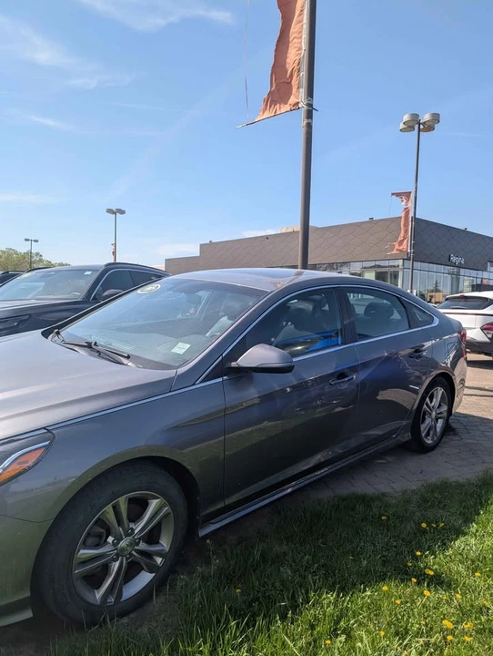 2019 Hyundai Sonata - Image 2 of 6