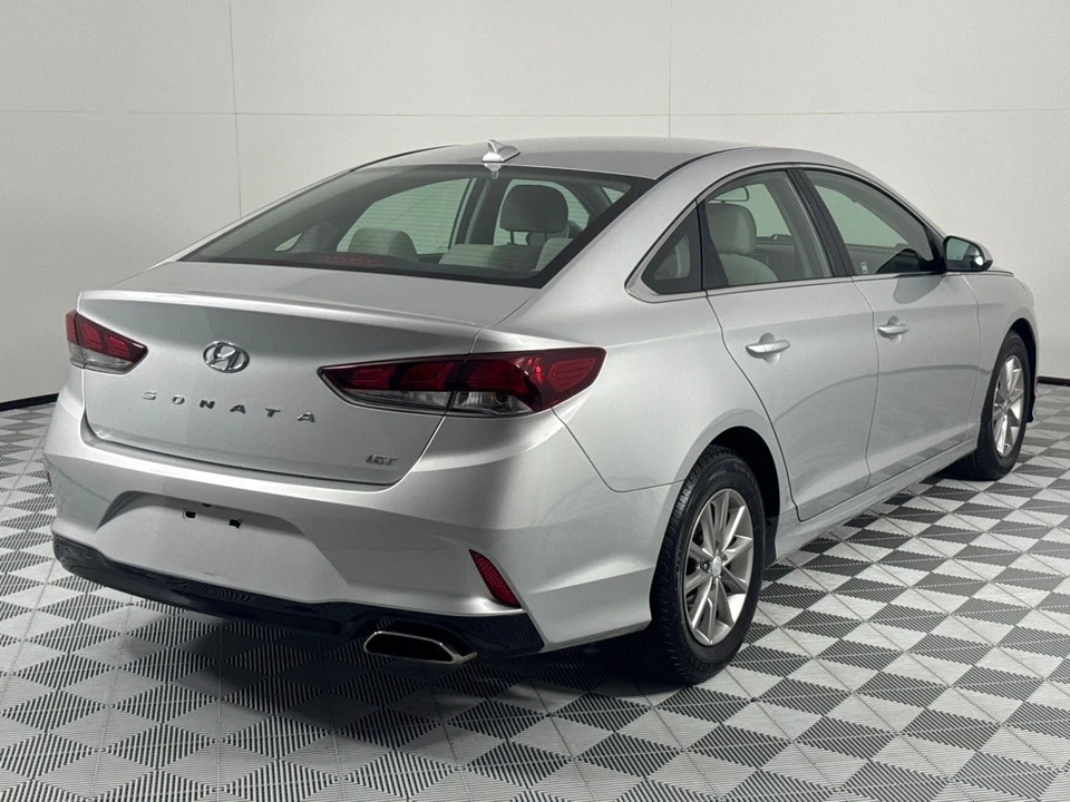 2019 Hyundai Sonata - Image 5 of 12
