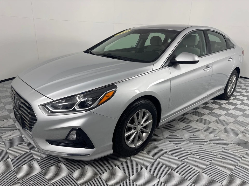 2019 Hyundai Sonata - Image 10 of 12