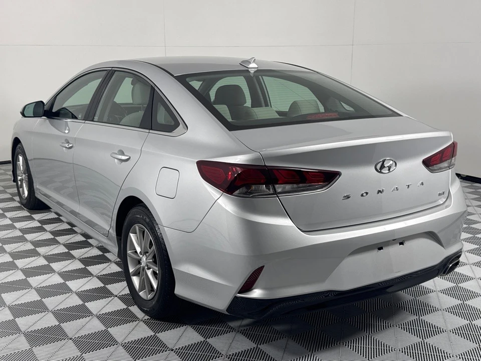2019 Hyundai Sonata - Image 7 of 12