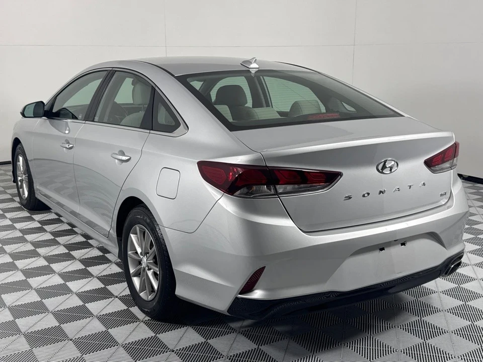 2019 Hyundai Sonata - Image 7 of 12