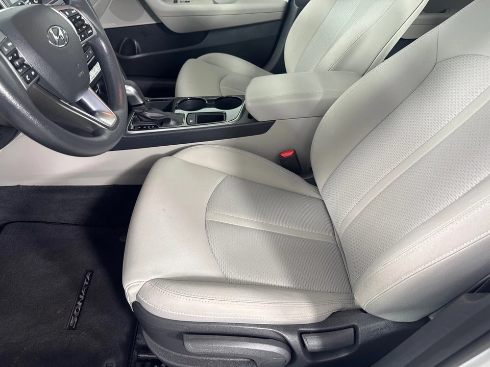 2019 Hyundai Sonata - Image 14 of 21