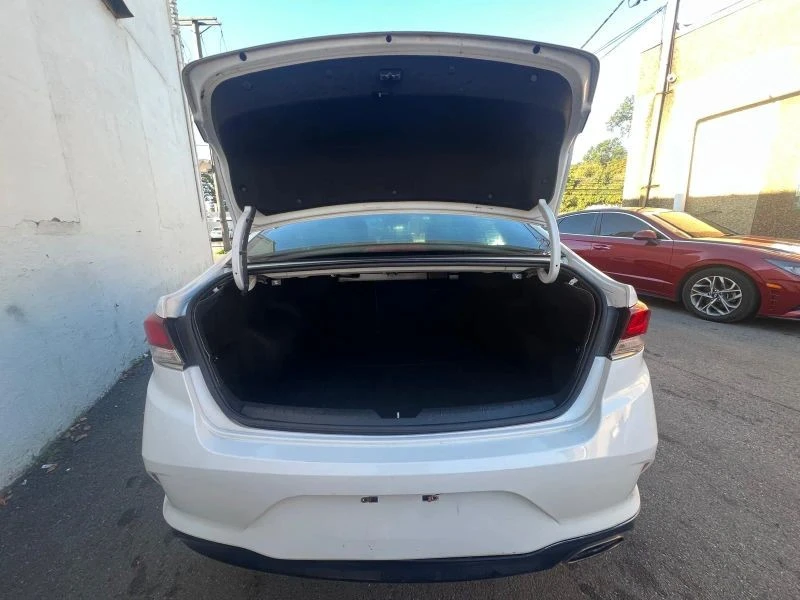 2019 Hyundai Sonata - Image 9 of 12