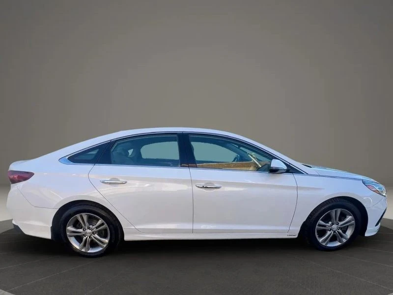 2019 Hyundai Sonata - Image 4 of 12