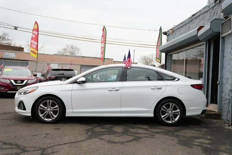 2019 Hyundai Sonata - Image 4 of 12