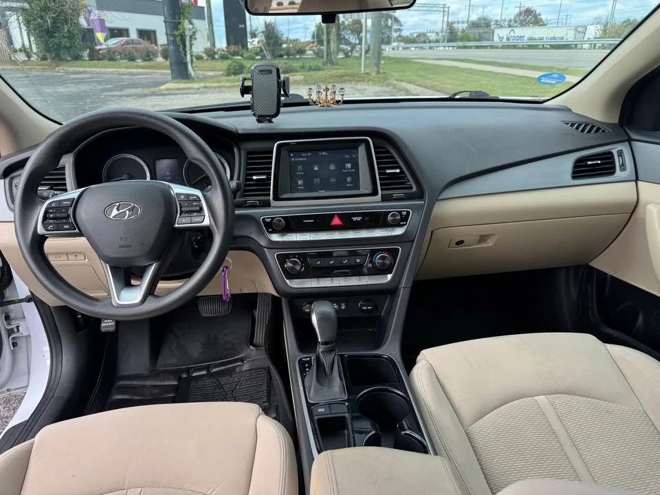 2019 Hyundai Sonata - Image 9 of 13