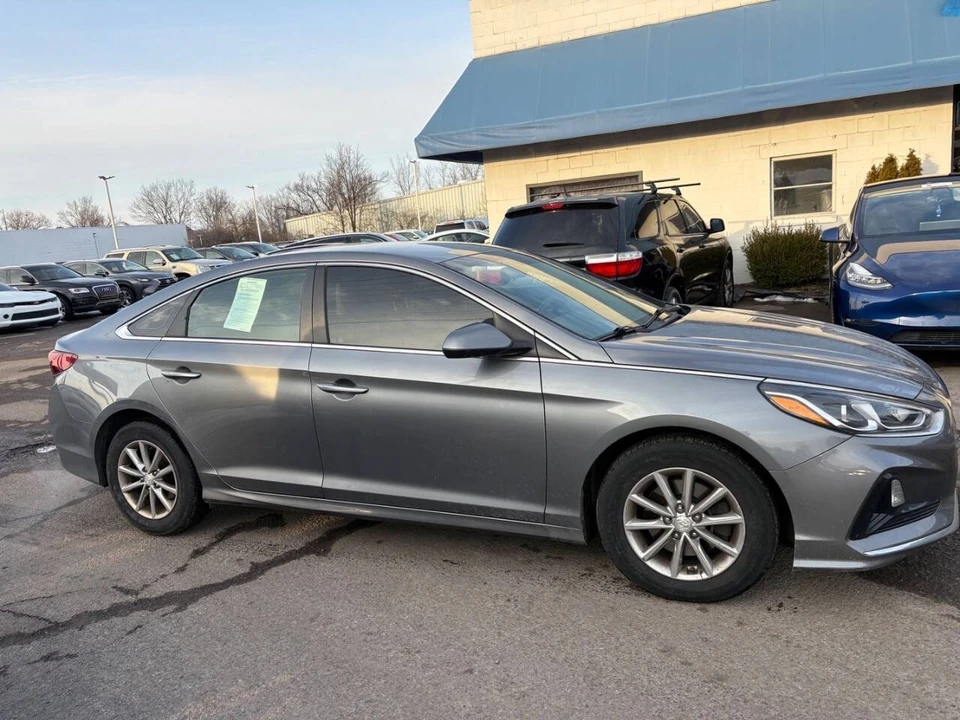 2019 Hyundai Sonata - Image 4 of 12