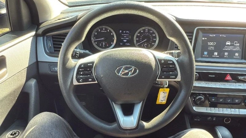 2019 Hyundai Sonata - Image 10 of 12
