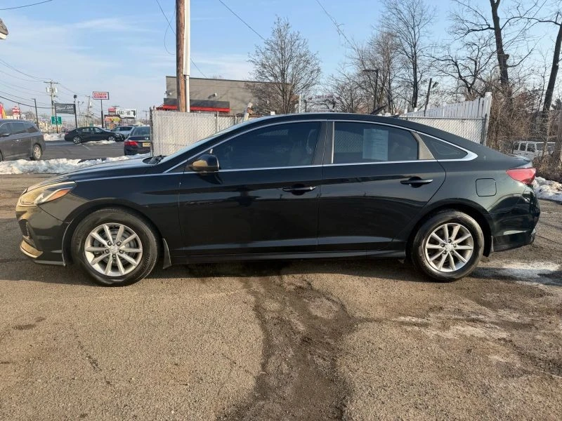 2019 Hyundai Sonata - Image 8 of 12