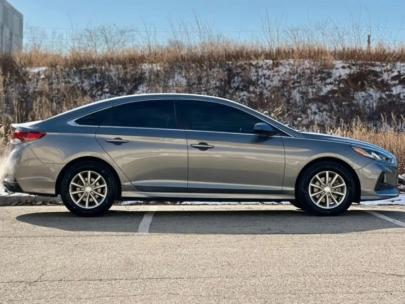 2019 Hyundai Sonata - Image 9 of 12