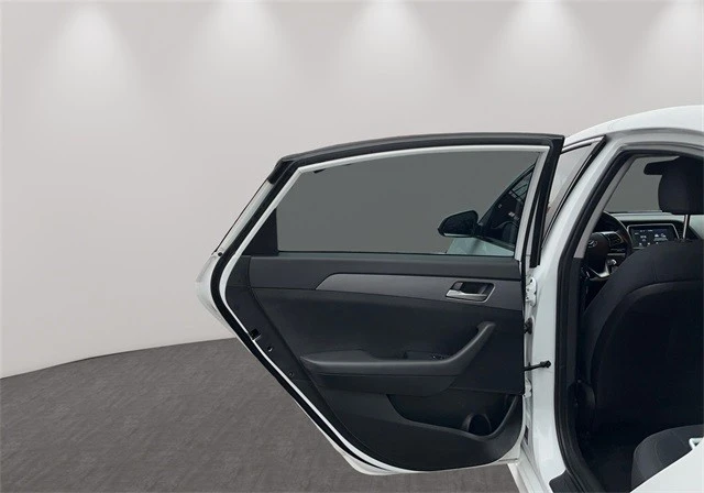2019 Hyundai Sonata - Image 13 of 21